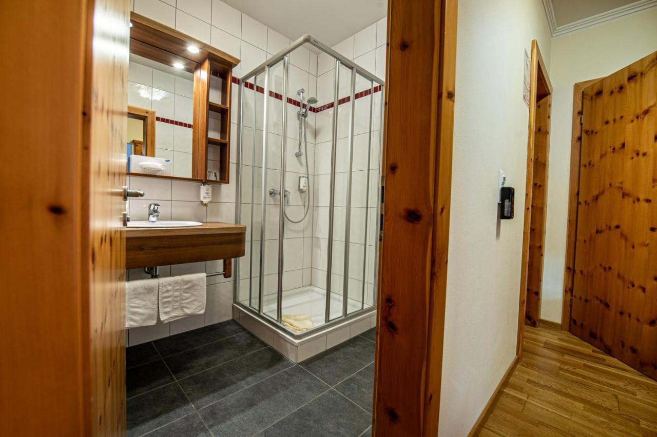 Hotel Raunig Бад-Кляйнкірхгайм Екстер'єр фото