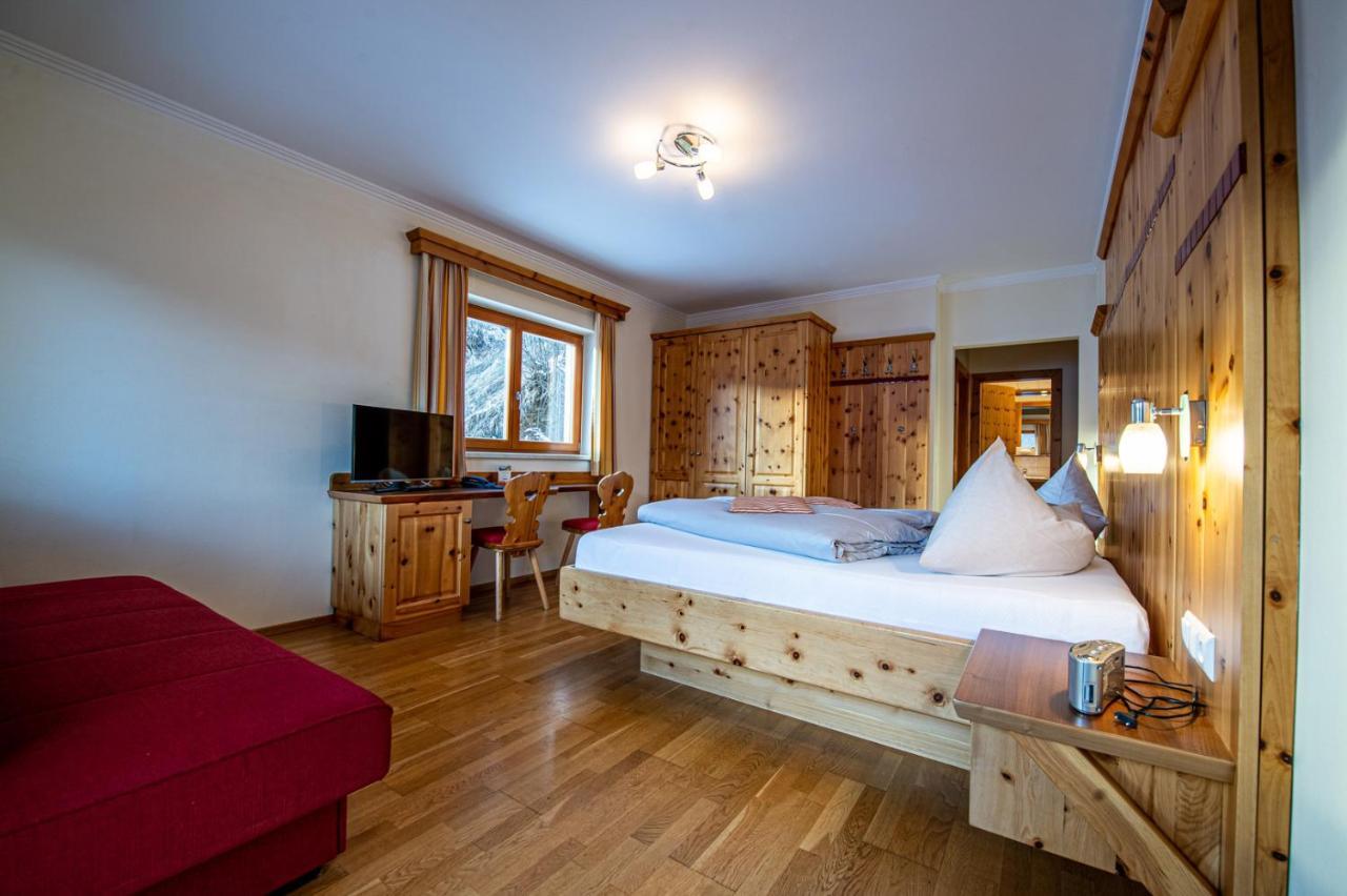 Hotel Raunig Бад-Кляйнкірхгайм Екстер'єр фото